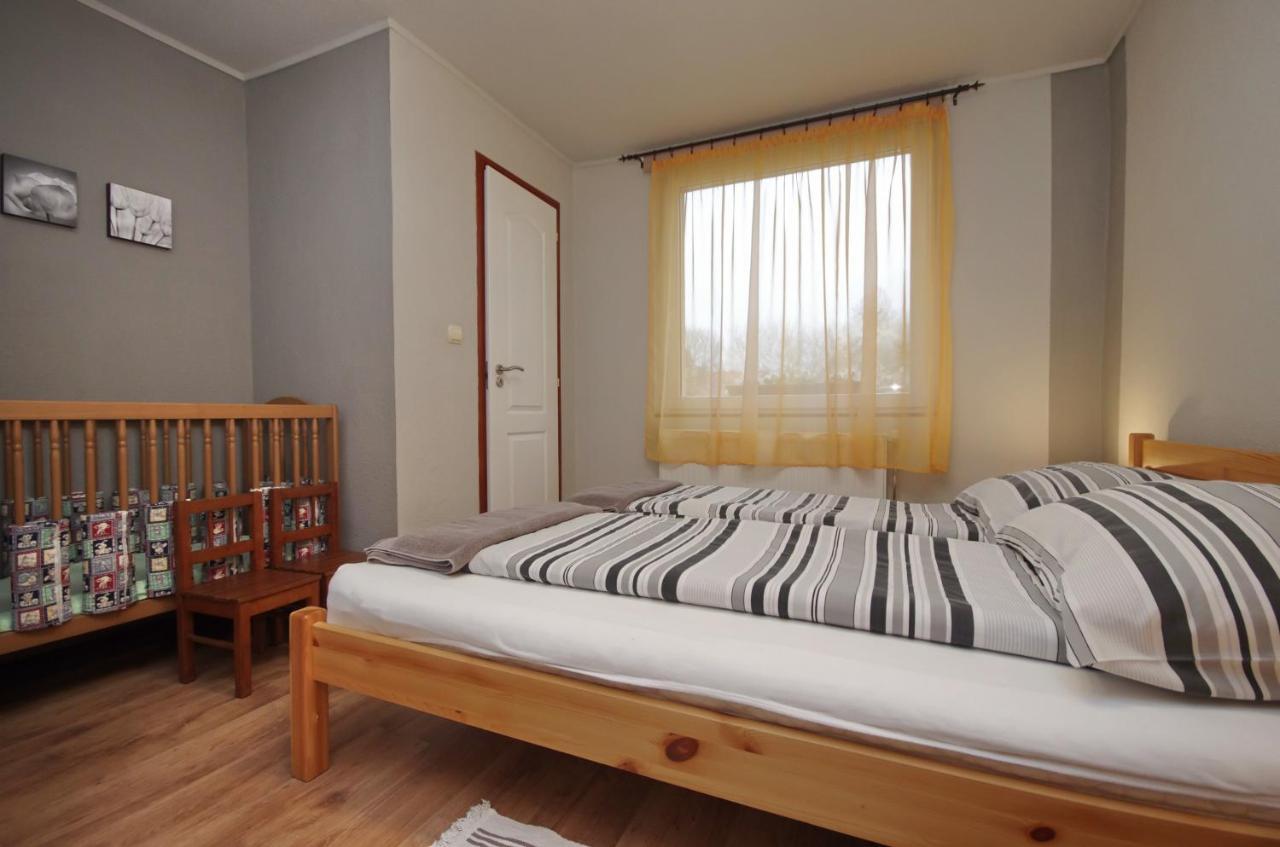 גיולה Bodza Apartman מראה חיצוני תמונה